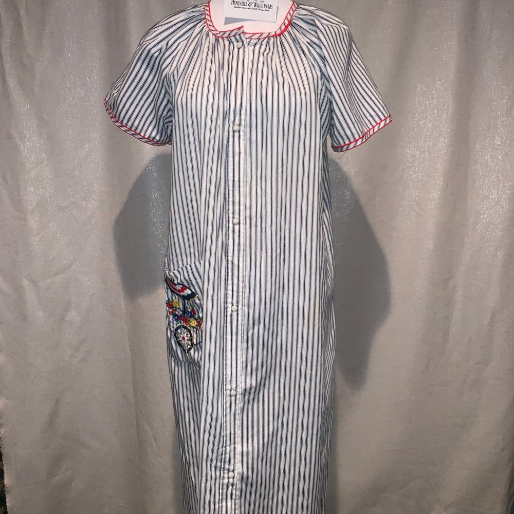 Vtg. 1950's ILGWU mumu/dress Women's small